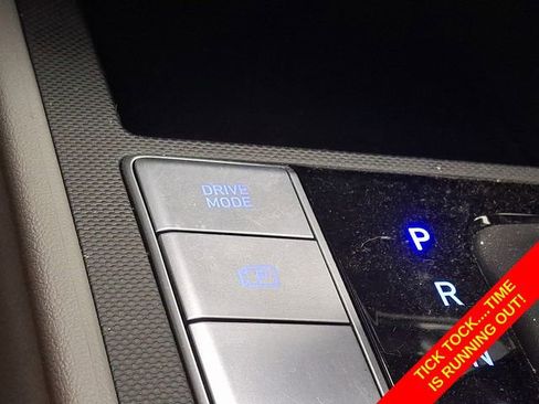Used 2024 Hyundai Elantra SEL FWD image 27