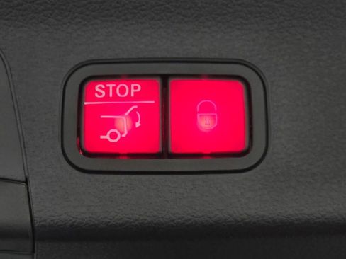 Used 2024 Mercedes-Benz GLS 450 4MATIC image 23