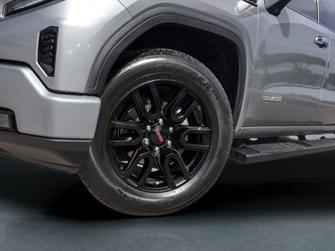 Used 2025 GMC Sierra 1500 Elevation RWD image 4