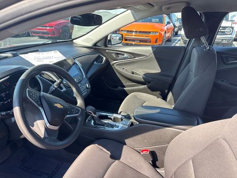 Used 2023 Chevrolet Malibu LT w/ Driver Confidence Package FWD image 10