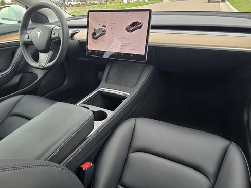 Used 2023 Tesla Model 3 Standard Range RWD image 22