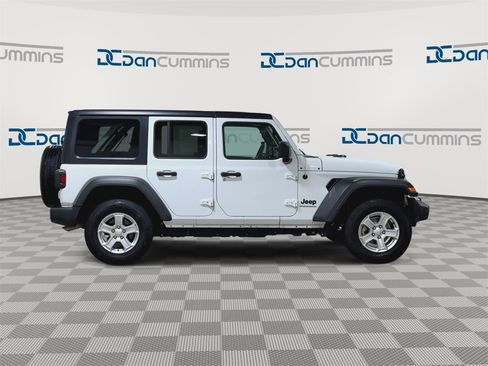 Used 2023 Jeep Wrangler Sport S image 12