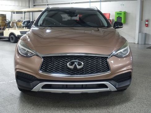 Used 2019 INFINITI QX30 AWD image 2