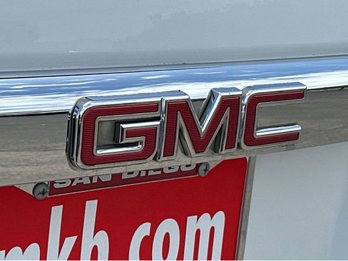 Used 2020 GMC Yukon XL Denali RWD image 9