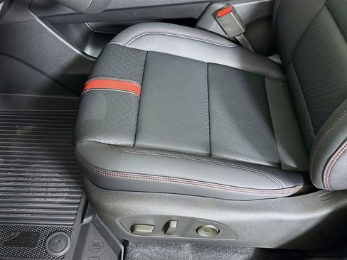 New 2026 Chevrolet Traverse RS w/ LPO, Floor Liner Package image 19