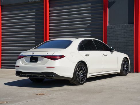 Used 2021 Mercedes-Benz S 580 4MATIC Sedan image 6