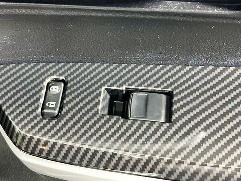 Used 2020 Toyota Tundra SR5 w/ SR5 Upgrade Package RWD image 31