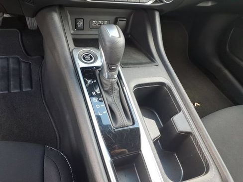 Used 2025 Nissan Sentra SV FWD image 27