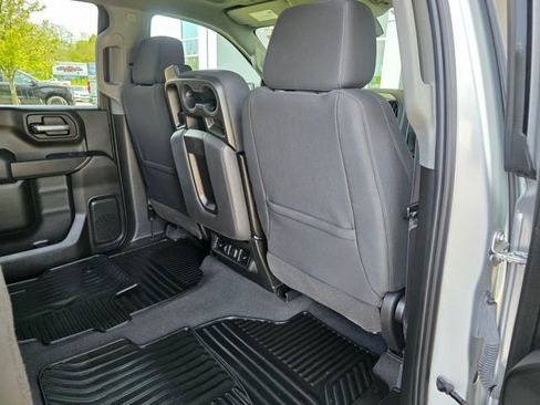 Used 2021 Chevrolet Silverado 1500 LT AWD/4WD image 12