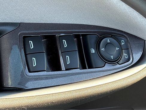 Used 2020 Chevrolet Malibu LS image 34