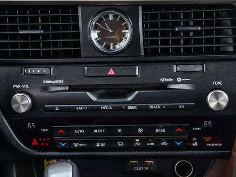 Used 2021 Lexus RX 350L FWD w/ Premium Package image 15