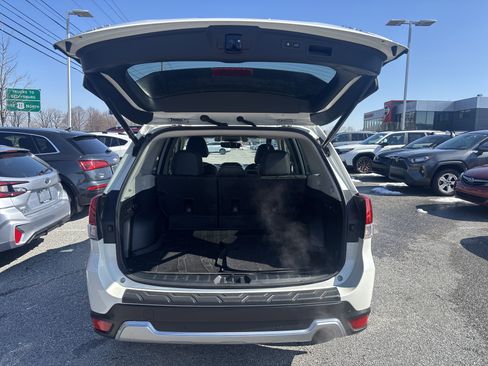 Used 2021 Subaru Forester Touring image 7