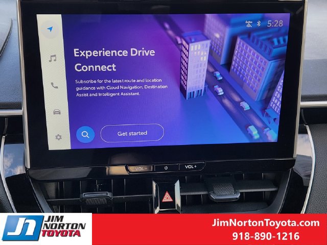 Used 2025 Toyota Corolla SE w/ SE Premium Package FWD image 18