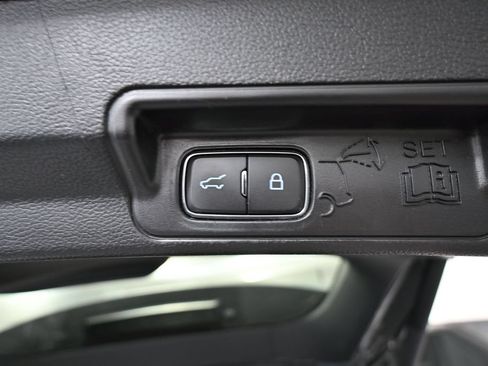 Used 2022 Ford Explorer Limited AWD/4WD image 47