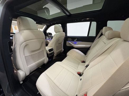 New 2026 Mercedes-Benz GLS 450 4MATIC image 21