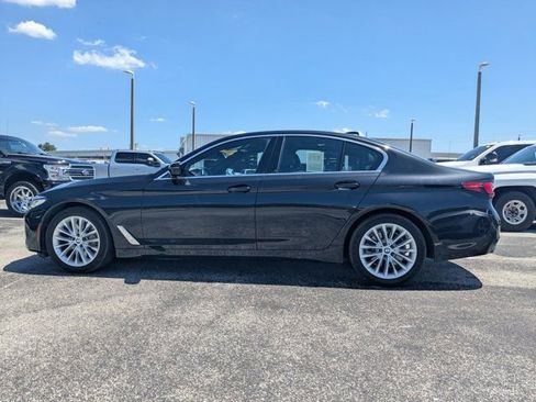 Used 2022 BMW 530i xDrive w/ Premium Package AWD/4WD image 8