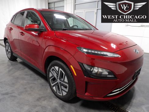 Used 2023 Hyundai Kona SE FWD image 2