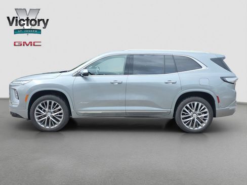 Used 2025 Buick Enclave Avenir w/ Super Cruise Package FWD image 6