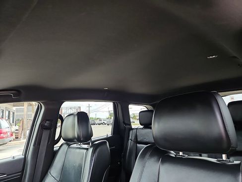 Used 2018 Jeep Grand Cherokee Limited image 23