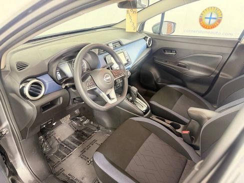 Used 2025 Nissan Versa SV FWD image 14