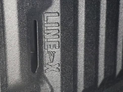 Used 2023 RAM 1500 Laramie AWD/4WD image 12