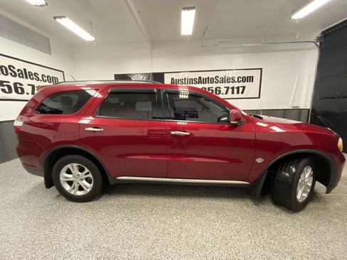 Used 2013 Dodge Durango Crew image 2
