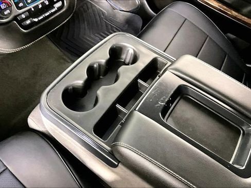 Used 2018 Chevrolet Tahoe LS RWD image 16