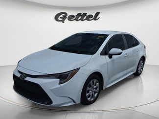 Used 2022 Toyota Corolla LE FWD video 1