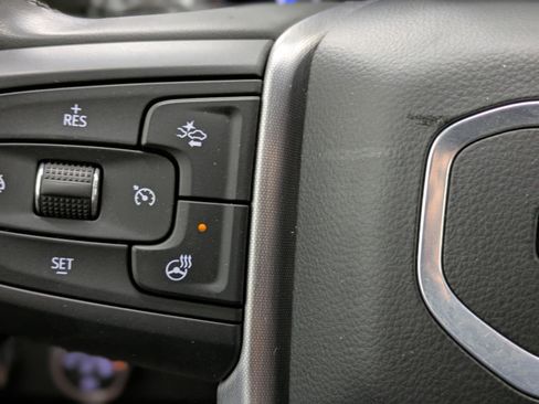 Used 2024 GMC Sierra 3500 SLE w/ SLE Value Package image 6