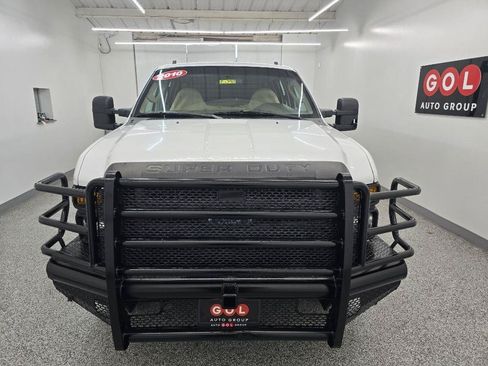 Used 2010 Ford F250 XL AWD/4WD image 3