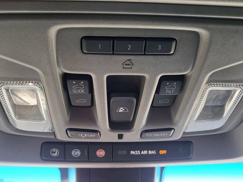 Used 2021 GMC Sierra 1500 Denali w/ Denali Ultimate Package AWD/4WD image 38