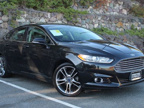 Used 2014 Ford Fusion Titanium image 4