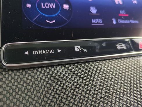 Used 2024 Mercedes-Benz GLC 300 4MATIC image 28