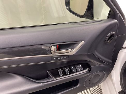 Used 2016 Lexus GS 200t w/ Premium Package image 20