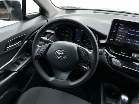 Used 2021 Toyota C-HR LE image 11