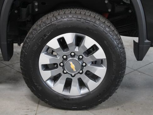 Used 2026 Chevrolet Silverado 2500 Custom w/ Custom Value Package AWD/4WD image 22