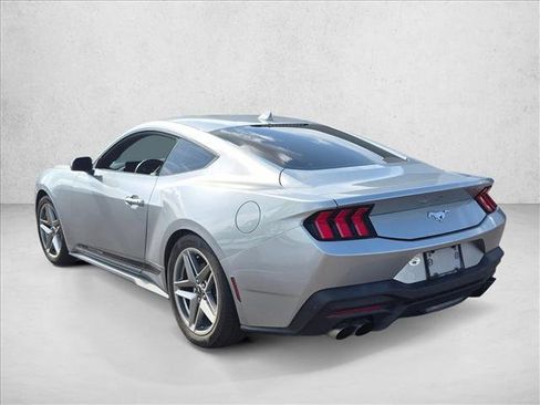 Used 2024 Ford Mustang Coupe RWD image 7