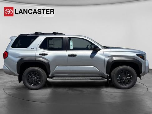 New 2026 Toyota 4Runner SR5 AWD/4WD image 8