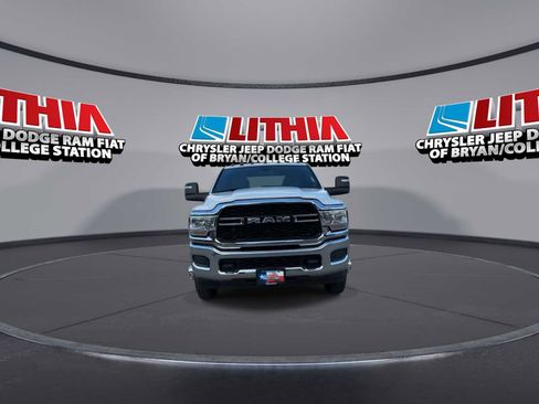 Used 2024 RAM 3500 Tradesman w/ Chrome Appearance Group AWD/4WD image 3