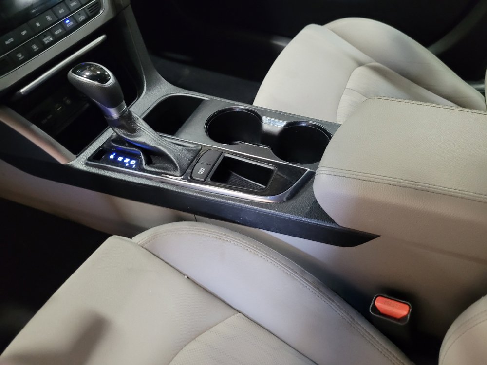 Used 2017 Hyundai Sonata SE FWD image 26
