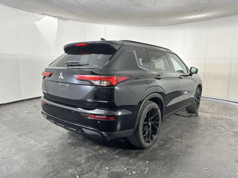 Used 2024 Mitsubishi Outlander SEL Black Edition AWD/4WD image 8