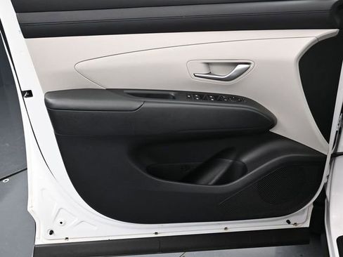 Used 2025 Hyundai Tucson SEL AWD/4WD image 19