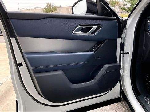 Used 2020 Land Rover Range Rover Velar R-Dynamic S image 24