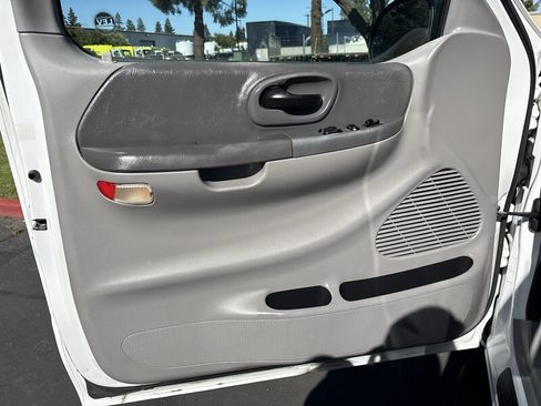 Used 2001 Ford F150 XLT RWD image 27
