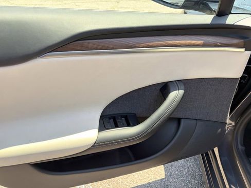 Used 2021 Tesla Model S Plaid AWD/4WD image 18