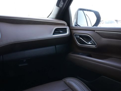 Used 2021 Chevrolet Tahoe High Country image 8