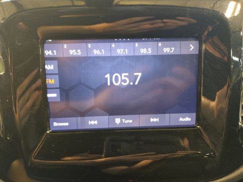 Used 2021 Jeep Compass Latitude w/ Sun and Sound Group FWD image 25