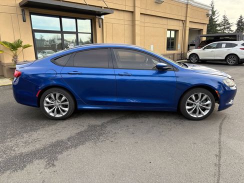 Used 2015 Chrysler 200 S image 8