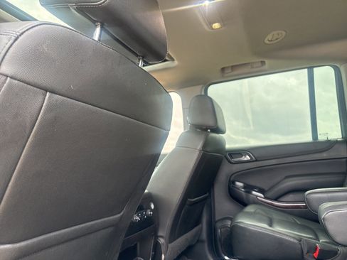 Used 2019 GMC Yukon XL SLT image 34