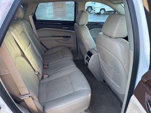 Used 2016 Cadillac SRX Luxury w/ Driver Awareness Package image 36